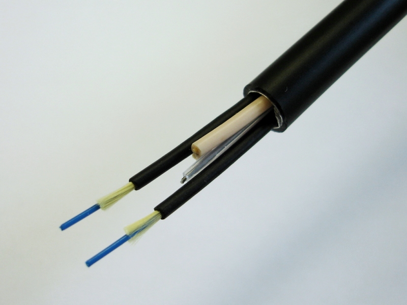 High bending resistance HPCF fiber optic cable