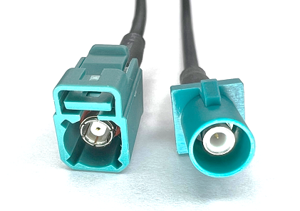 FAKRAコネクタ搭載マシンビジョン用ケーブル